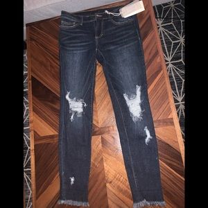Harper distressed  jeans size 28